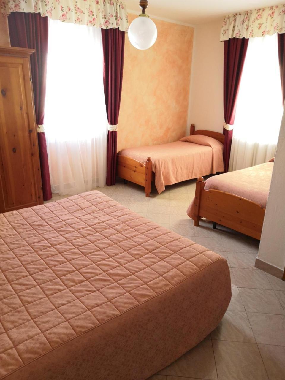 Albergo Diana Черрето-Лаги Экстерьер фото